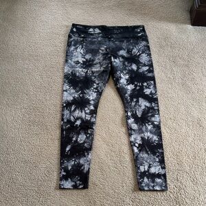 Wild Fable Black and Gray Tie-Dye Leggings